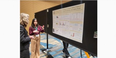 Veronica presents a poster at the 2023 American Epilepsy Society national meeting